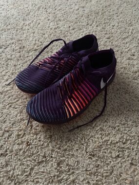 Nike Purple Transform Fly Knit Sneakers Women’s Size 8